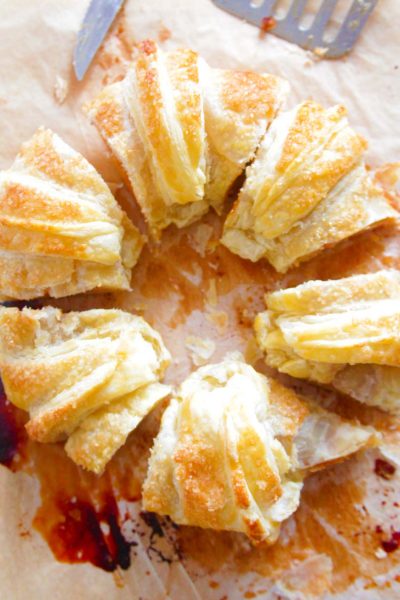 Colac din mere in foietaj